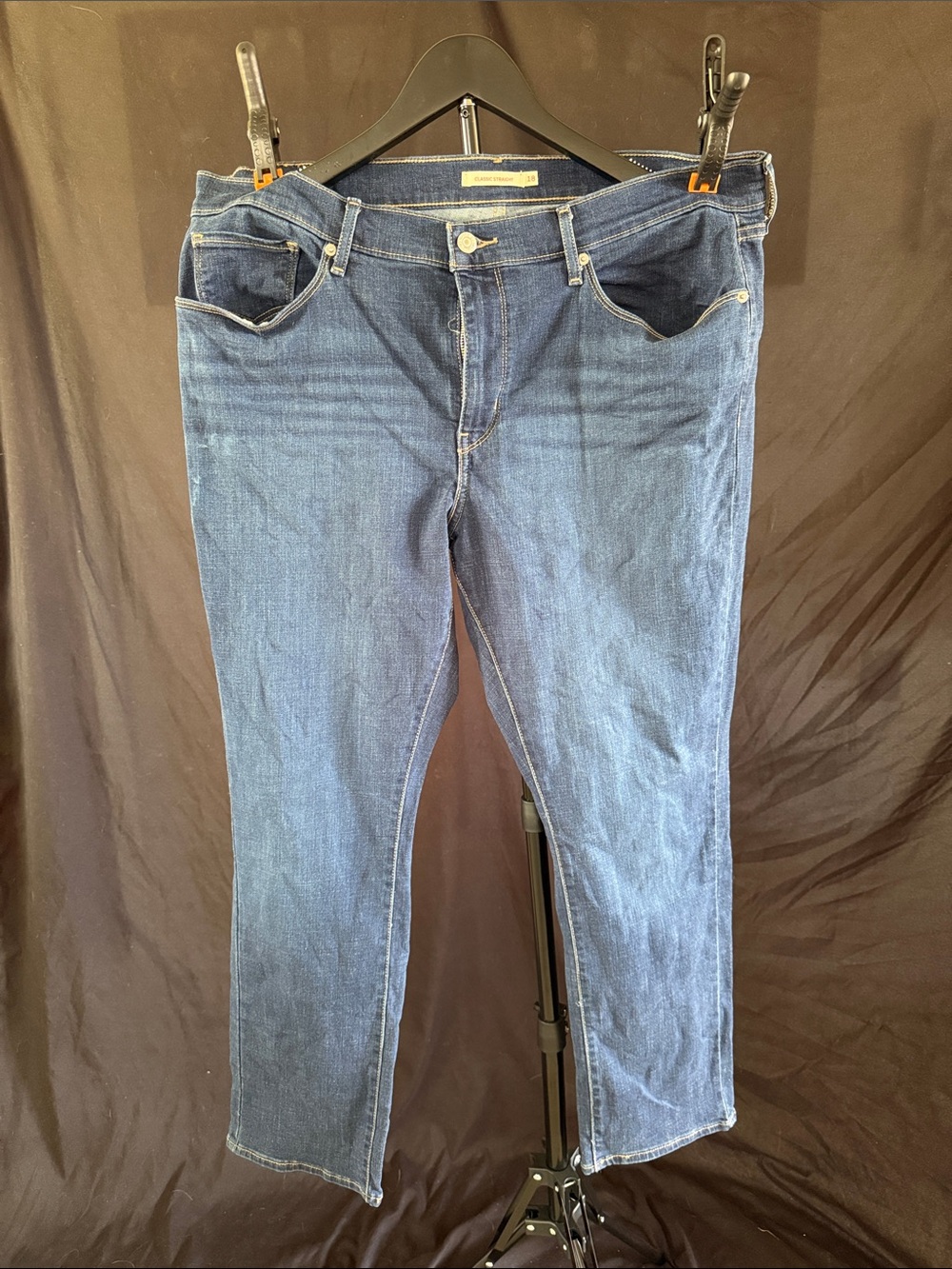 Levi's Women's Straight Leg Jeans in Dark Blue Denim